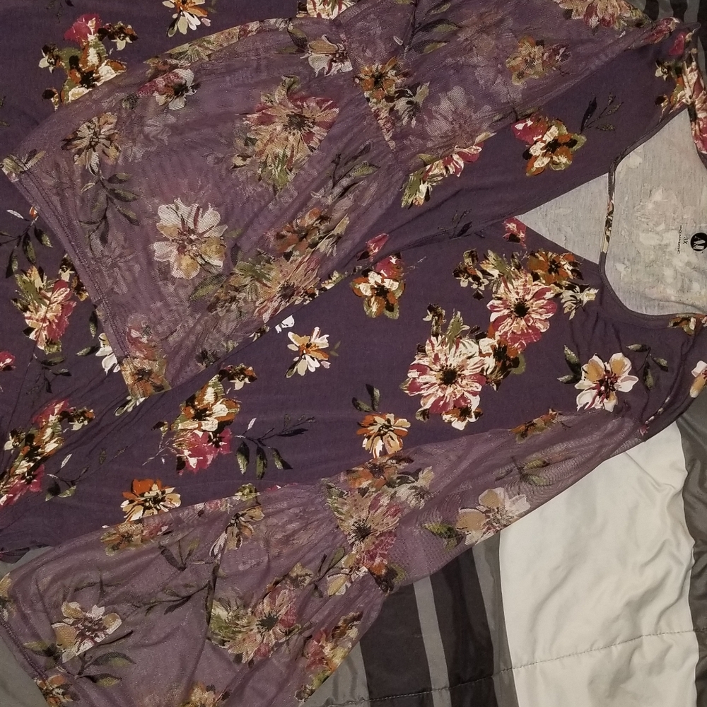 A&I Purple Floral Bell Sleeve